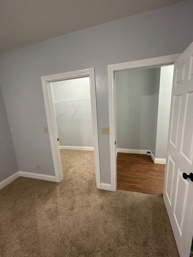 Building Photo - 3 large bedrooms with large closets & 2 fu...