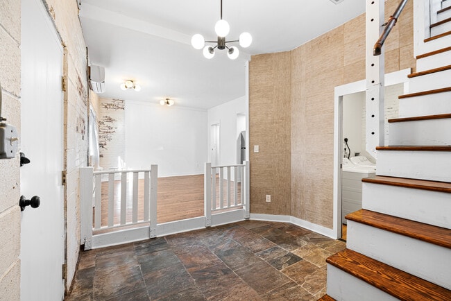 Photo - 116 Turner St House