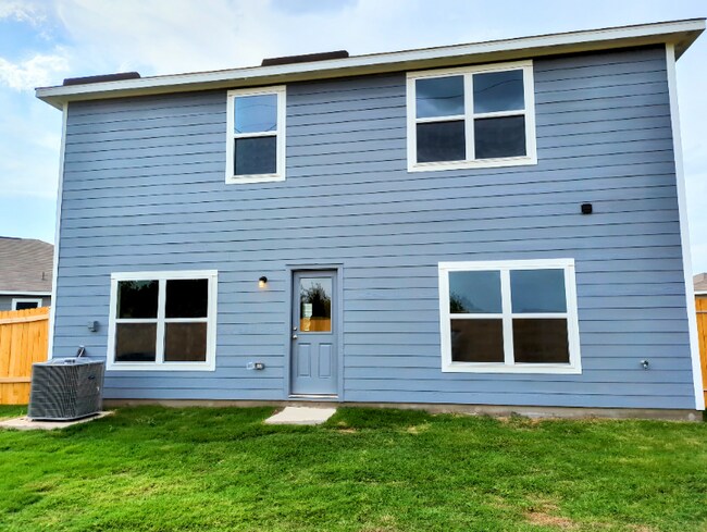 Foto del edificio - 4701 Hoover Ct
