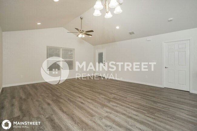 Building Photo - 1207 Hortencia Ave