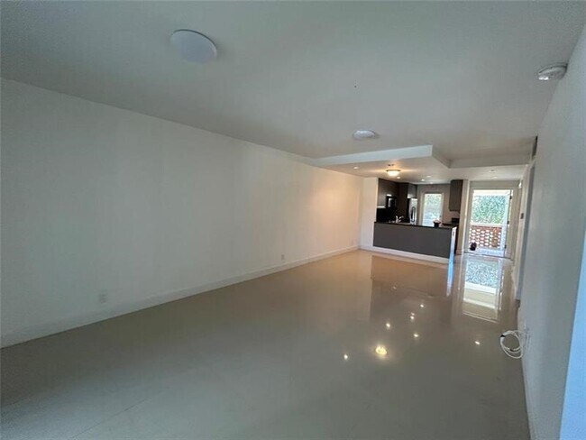 Foto del edificio - 2800 NE 14th Street Causeway