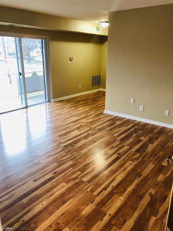 Building Photo - 4500 Grove Ave