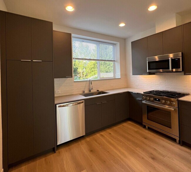 Cocina - 1424 NW 92nd St