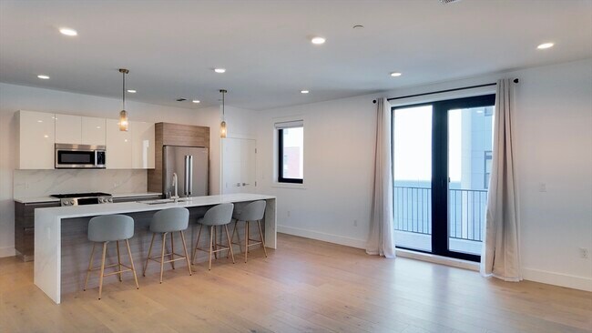 Foto del edificio - 30 Penniman Rd