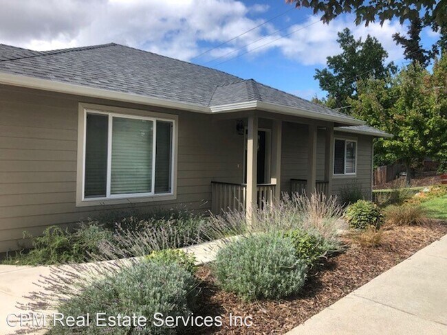 Foto del edificio - 2 br, 2 bath House - 1188 NE Beacon