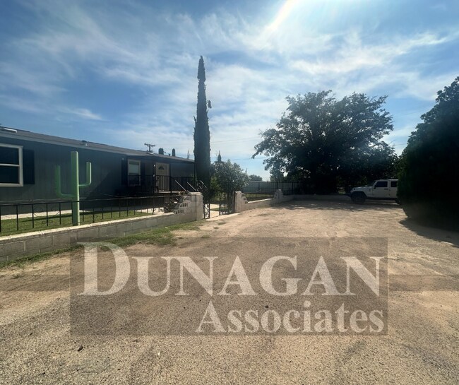 Foto del edificio - Spacious 3 Bedroom, 2 Bath Mobile Home wit...