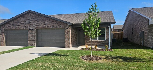 Foto del edificio - 528 NW 68th Ave