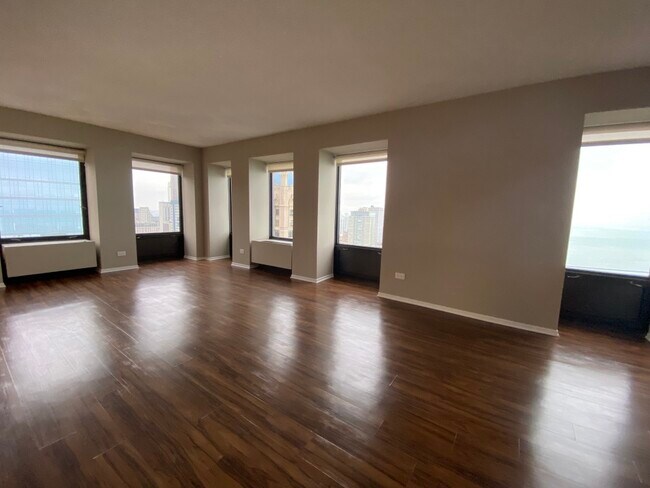 Foto del edificio - 632 N Dearborn St