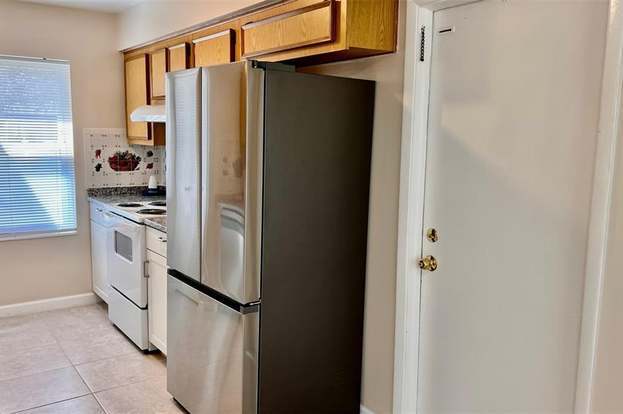 Foto del edificio - 1002 Sarah Lee Ln