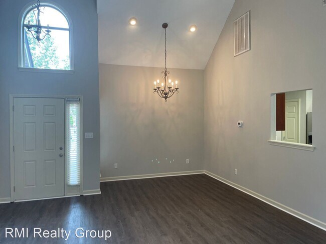 Building Photo - 3 br, 2 bath House - 756 Forest Lake Dr