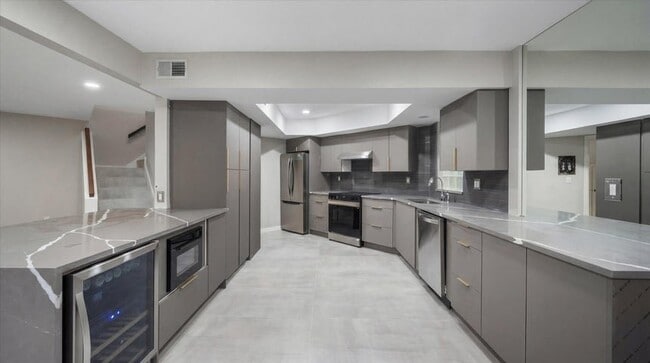 Photo - 4348 Hazel Ave Townhome
