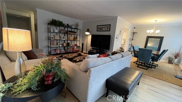Foto del edificio - 8633 Portola Ct