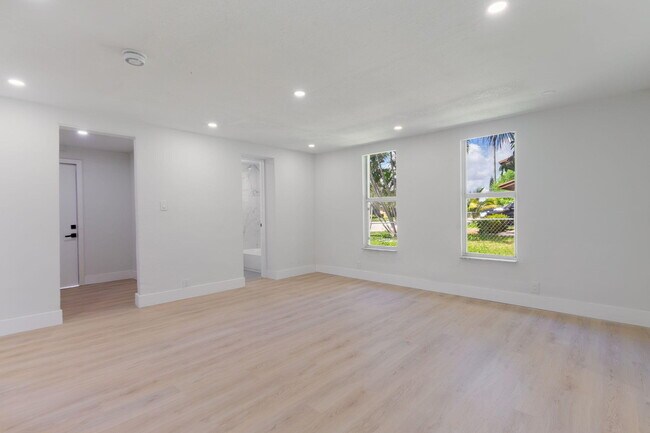 Foto del edificio - 1108 W 33rd St