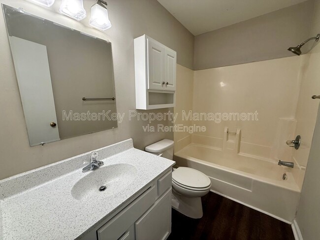 Foto del edificio - 126 Friar Ln