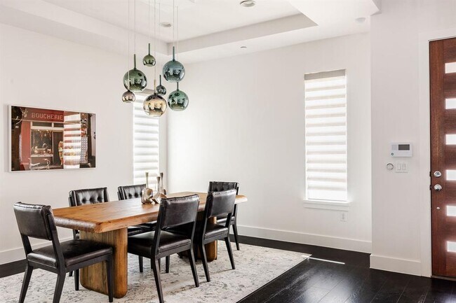 Foto del edificio - 1004 Meriden Ln
