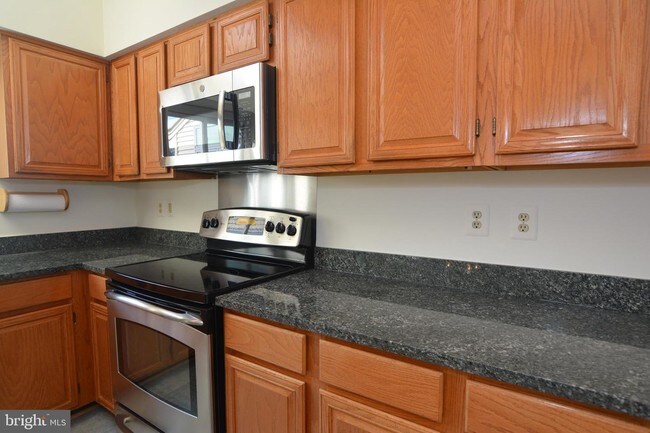 Building Photo - 19824 Meredith Dr