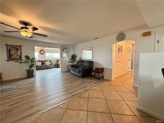 Foto del edificio - 45105 73rd St W