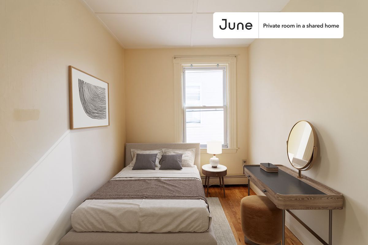 Primary Photo - Private bedroom in 4 bed/1 bath Home
