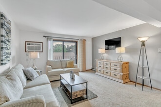 Building Photo - Prairie Apartments