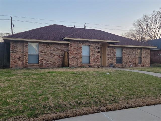 Primary Photo - 813 Leslie Ln