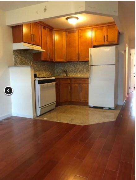 Foto principal - 337 Tompkins Ave