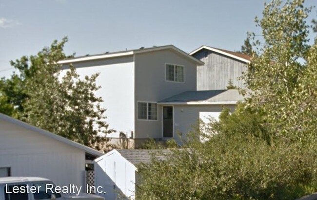 Foto del edificio - 2 br, 2 bath House - 611 McKinley St.