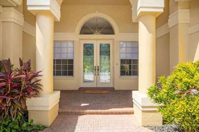 Foto del edificio - 25820 Creekbend Dr
