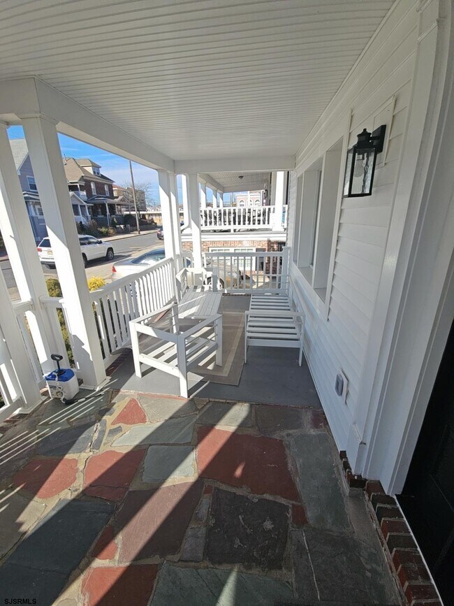 Foto del edificio - 107 S Dover Ave