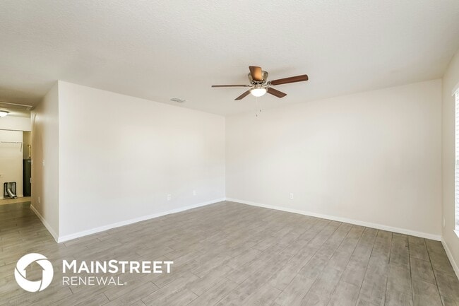 Building Photo - 2427 18th St S