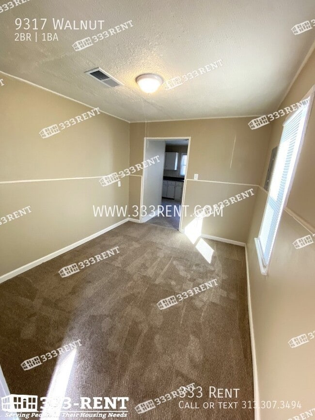 Building Photo - 9317 Walnut-