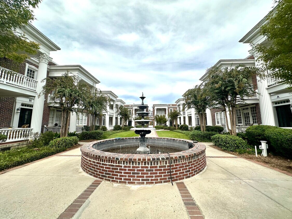 Foto principal - 2549 Walton Way