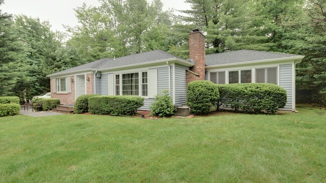 Building Photo - 344 Old Short Hills Rd