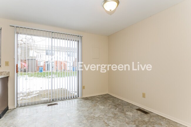 Foto del edificio - 7566 Mt Whitney