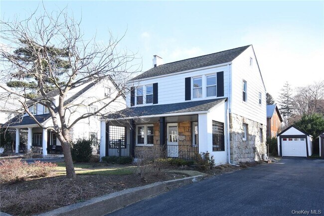 Foto del edificio - 27 Maple St