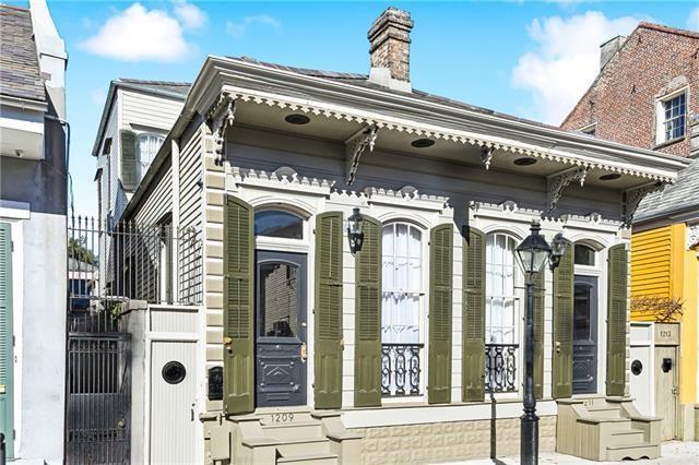 Building Photo - 1211 Bourbon St