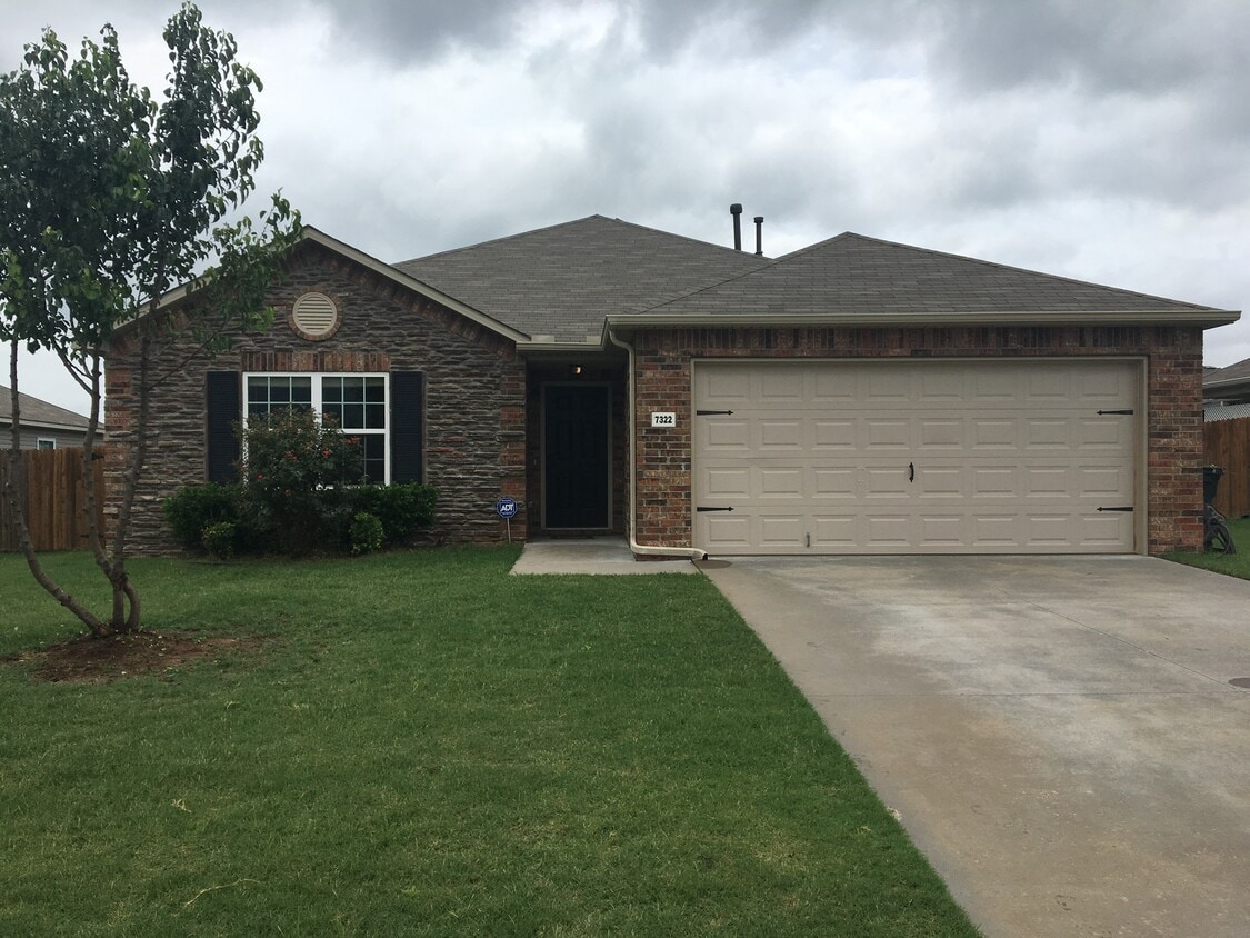 7322 South Fir Place, Broken Arrow, OK 74011 House Rental in Broken
