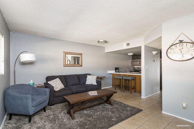 Foto del edificio - 7436 E Chaparral Rd