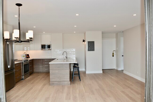Foto del edificio - 480 S Marion St Pkwy