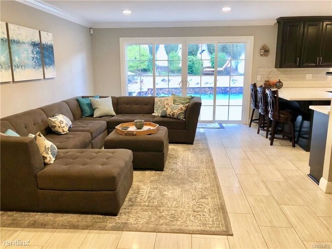 Foto del edificio - 5 br, 3 bath House - 260 Locust Ave