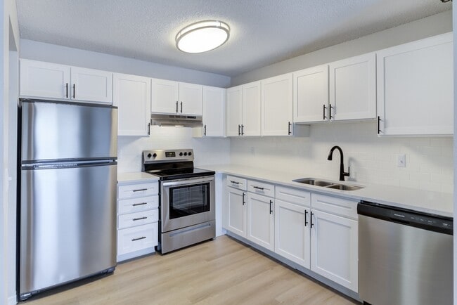 Building Photo - Avana West Park