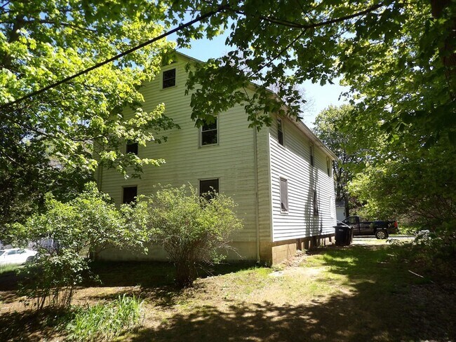 Building Photo - 21 Langlois Ave