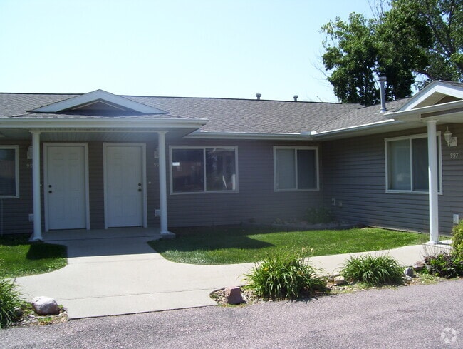 Building Photo - 997 N Highway 105