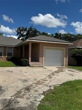 Building Photo - 1011 Fox Lake Dr