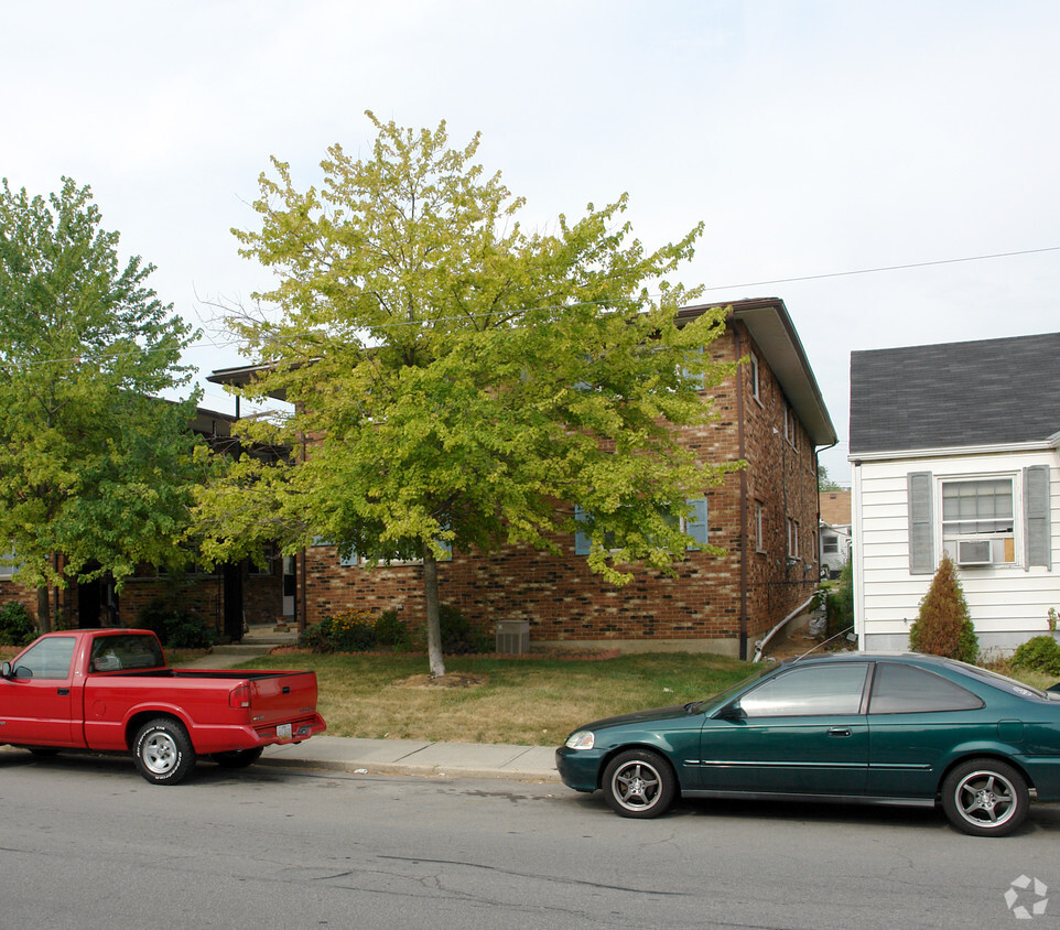 Building Photo - 1477 Kenny Rd