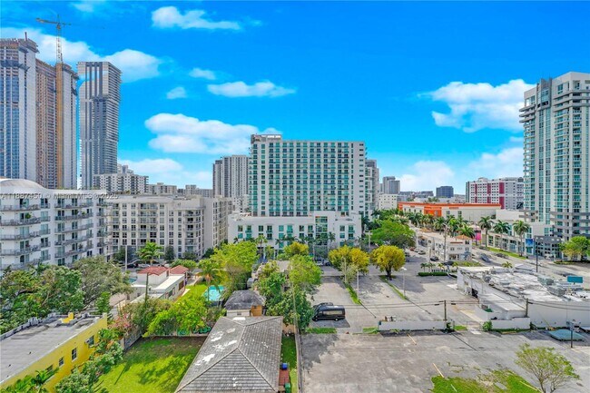 Foto del edificio - 321 NE 26th St