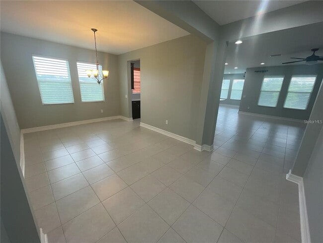 Building Photo - 31640 Fairhill Dr