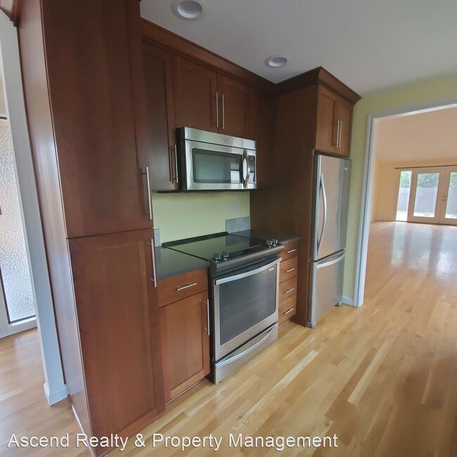 Building Photo - 2 br, 2 bath House - 10112 SW Crystal Street