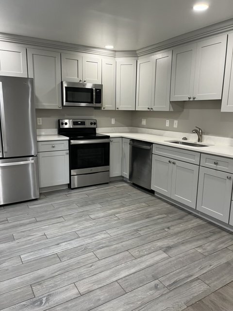 Foto del edificio - Check out this 3-bedroom, 2-bathroom townh...