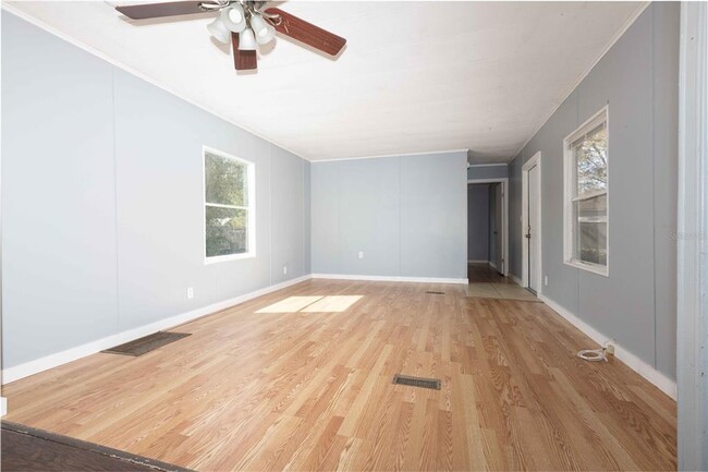 Building Photo - 1824 Marion County Rd