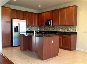 Foto principal - 7984 Brofield Ave